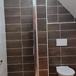 Hotel 8