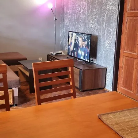 Hotel 8