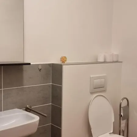 8 Отель