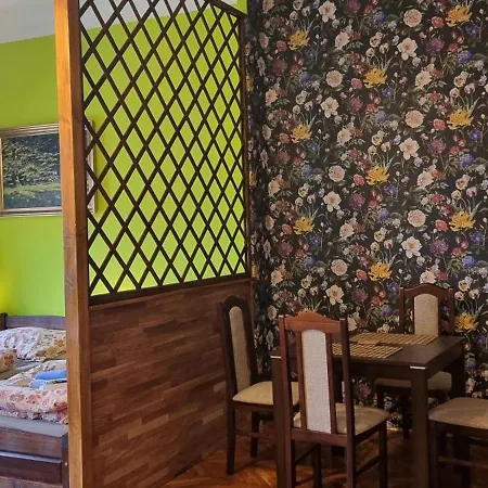 Hotel 8 Jaromer