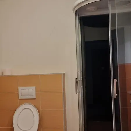 Otel 8
