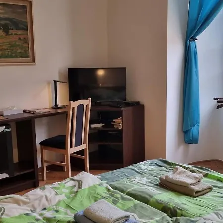 8 * Jaroměř