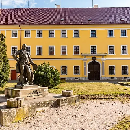 8 Hotel Jaroměř