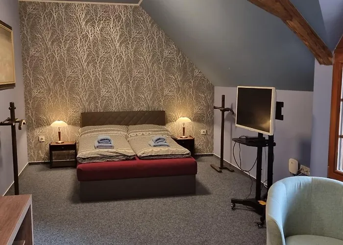 8 Jaroměř